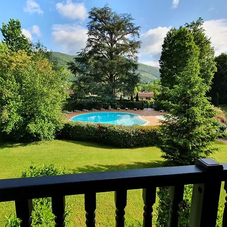 Apartment Dans Avec Piscine Uhart-Cize